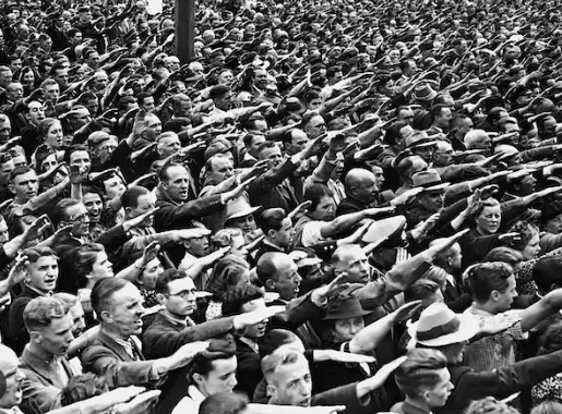 Así es cómo la Alemania nazi creó una sociedad de espectadores frente al horror